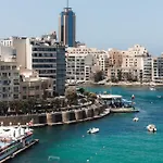 Luxury 3br Seaview In Balluta Building *