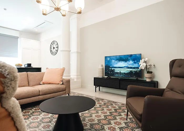 Daire Balluta 141 Marquis -discover Elegance By Homely